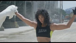 03 - TM_PDV - She Shoots Straight 1990 Remux 1080p VIE - GBR Bluray AVC LPCM 2.0 ADT.mkv_snaps...jpg