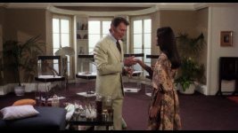 02 - Eva Nera 1976 Remux BluRay 1080p AVC DD 20.m2ts_snapshot_00.23.29.150.jpg