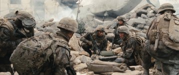 02 - TM - PDV - Battle Los Angeles 2011 VIE 2160p WEB-DL DTS 5.1x264-ThamHoa LosAngeles.mkv_sn...jpg