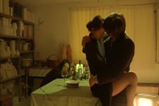 04 - Green Chair - 2007 - DVD5.mkv_snapshot_01.40.24.351.jpg