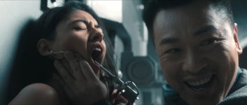 03 - Female Special Police Officer 2022 - 1080p WEB-DLH265 DDP-Vietsub.mkv_snapshot_00.31.22.292.jpg