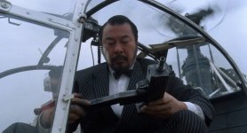 04 - The Protector 1985 BluRay 1080p 3Audio DTS-HD MA51x265 10bit.mkv_snapshot_01.28.26.927.jpg