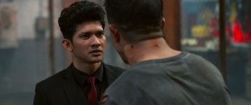 03 - The Night Comes for Us 2018 1080p BluRay DTS-ESx264-HDT.mkv_snapshot_01.39.05.940.jpg